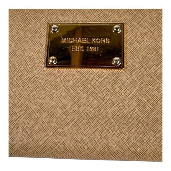 Michael Kors Jet Set Travel Large Leather Wristlet Wallet In Beige Brown 6" - Picture 2 of 6